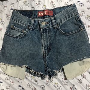 Levis shorts
